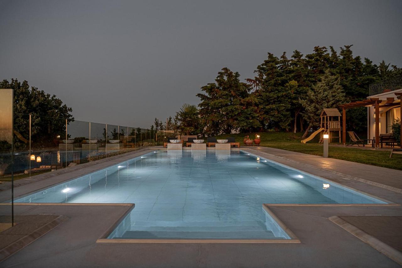 Villa Heora - The Floating Residence Tria Monastiria Екстер'єр фото
