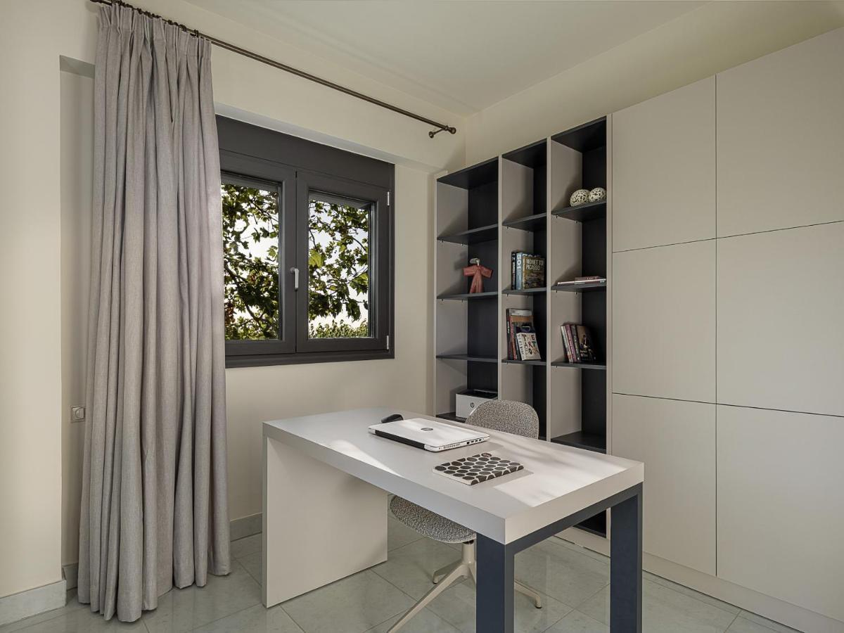 Villa Heora - The Floating Residence Tria Monastiria Екстер'єр фото